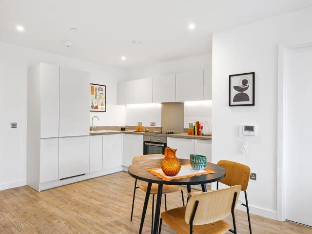 The Kell, Gillingham Gate Road. 2 bed flat to rent £1,485 pcm £343 pw