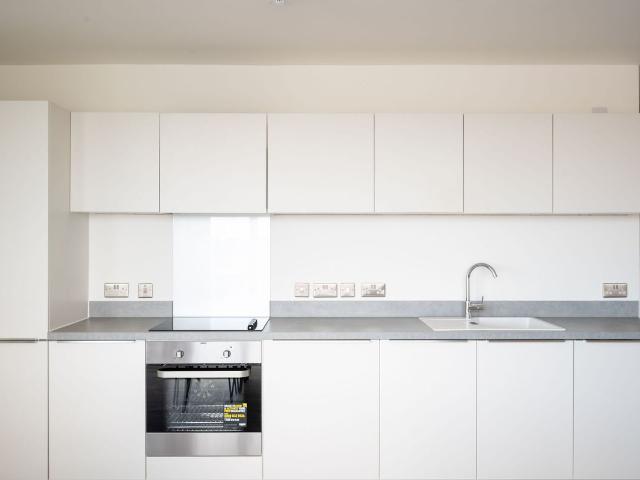 The Kell, Gillingham Gate Road, Gillingham ME4, 3 bed flat to rent, £1,930 pcm | PrimeLocation