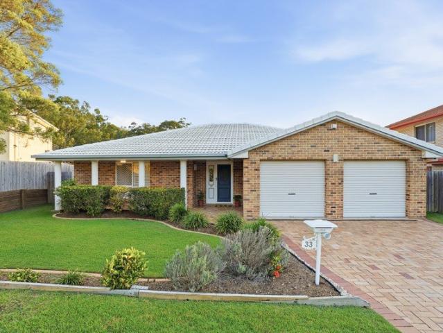Spacious Single Level Living Without the Maintenance