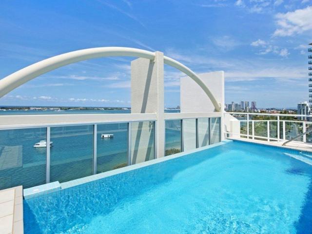 The House in the Sky | Pearl Sur Mer Penthouse
