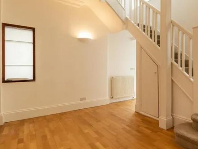 The Hodford Road Surgery, 73 Hodford Road, Childs Hill, London, NW11 8NH, United Kingdom | 5 bed duplex for rent #6187960 | Rentberry