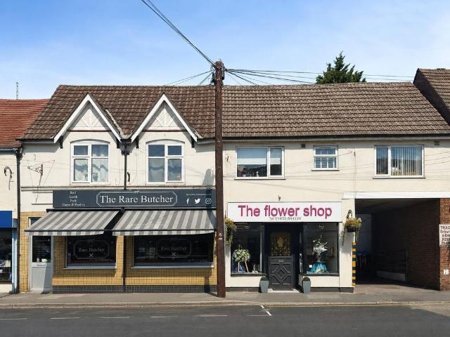 The Hollow, Leicester LE9 3 bed flat to rent £995 pcm £230 pw