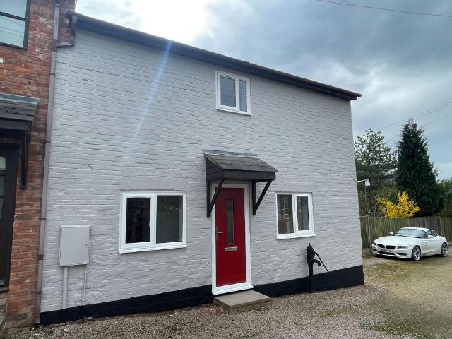 The Homend, Ledbury, Herefordshire. 2 bed end of terrace house to rent £850 pcm £196 pw
