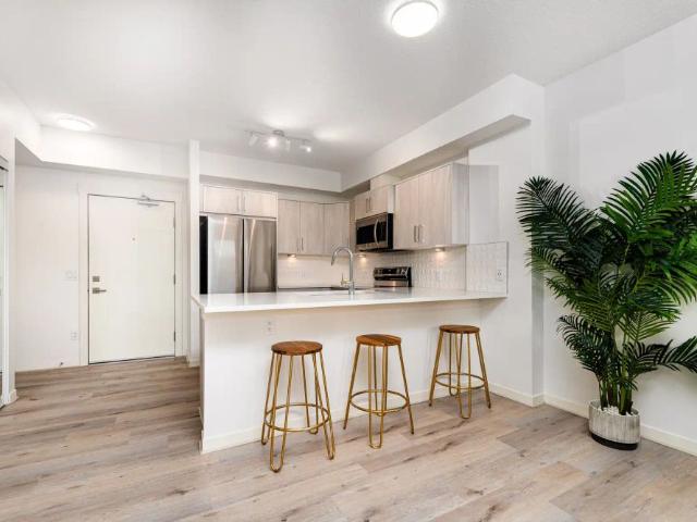 The Hat At 122 — 1 Bedroom
