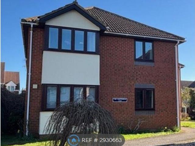 The Hawthorns, Cranfield, Bedford MK43, 2 bed flat to rent, £1,150 pcm | PrimeLocation