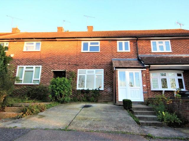 The Hawthorns, Loughton, IG10 3QT, United Kingdom | 3 bed house for rent #140400418 | Rentberry