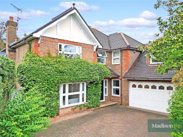 The Hawthorns, Loughton, IG10 3QT, United Kingdom | 4 bed house for rent #128035050 | Rentberry
