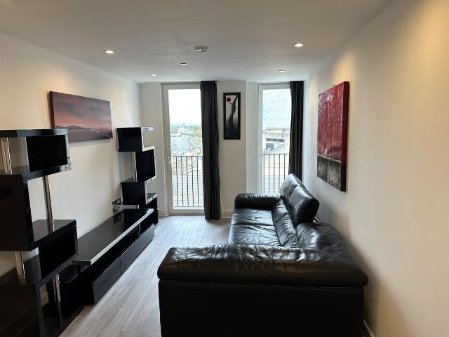 The Hayes, Cardiff CF10, 2 bed flat to rent, £1,450 pcm | PrimeLocation
