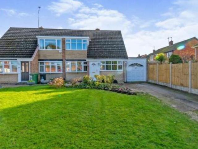 The Hayes, Willenhall WV12, 3 bed bungalow to rent, £1,350 pcm | PrimeLocation