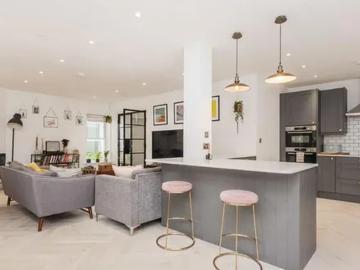 The Hayloft, 17A Seely Road, London, SW17 9QT, United Kingdom | 3 bed townhouse for rent #139621350 | Rentberry