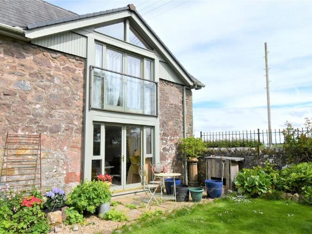The Hayloft, Dalqueich, Kinross, KY13 1 bed apartment to rent £750 pcm £173 pw
