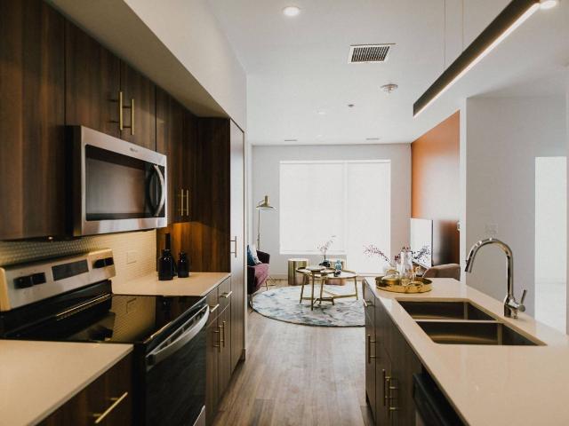 The Halo 1 Bedroom Apartment for Rent at 3025 3015 3025 Pembina Highway, Winnipeg, MB R3T 6J6 Richmond West