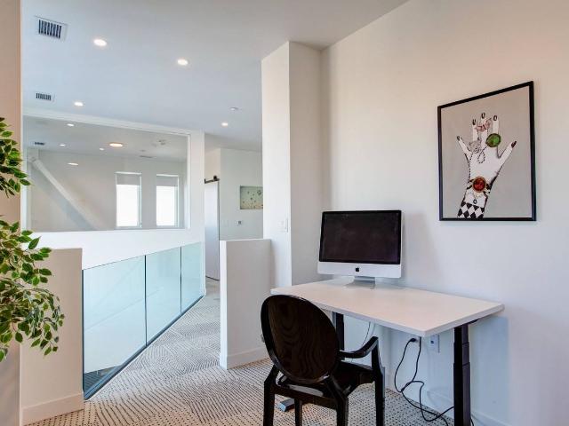 The Halo 1 Bedroom Apartment for Rent at 3025 3015 3025 Pembina Highway, Winnipeg, MB R3T 6J6 Richmond West
