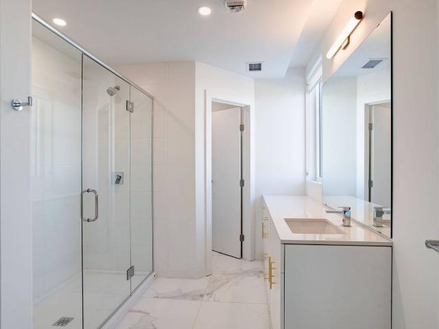 The Halo 2 Bedroom Apartment for Rent at 3025 3015 3025 Pembina Highway, Winnipeg, MB R3T 6J6 Richmond West