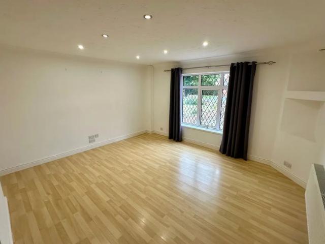 The Hall Close, Icklingham, BURY ST. EDMUNDS