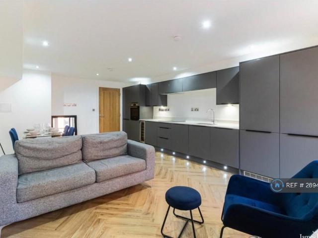 The Hallmark, Birmingham, B19 2 bed flat to rent £1,200 pcm £277 pw