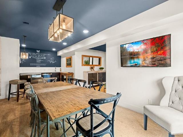 The Hallie 1 Bedroom Apartment for Rent at 280 E Del Mar Blvd, Pasadena, CA 91101 Downtown Pasadena