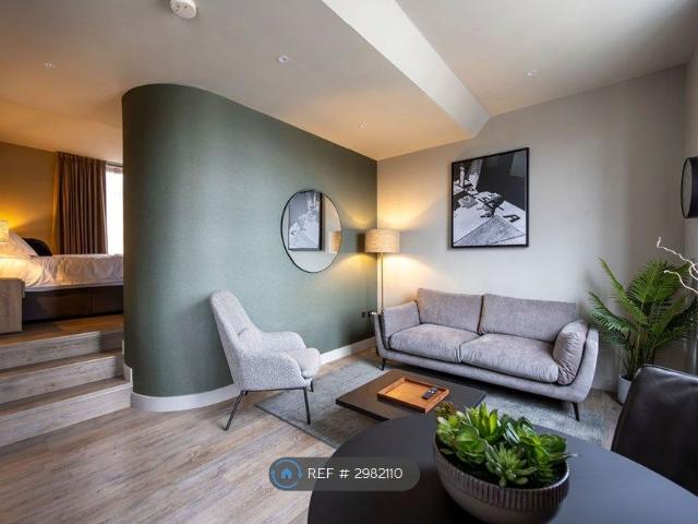 The Headrow, Leeds LS1, 1 bed flat to rent, £1,050 pcm | PrimeLocation