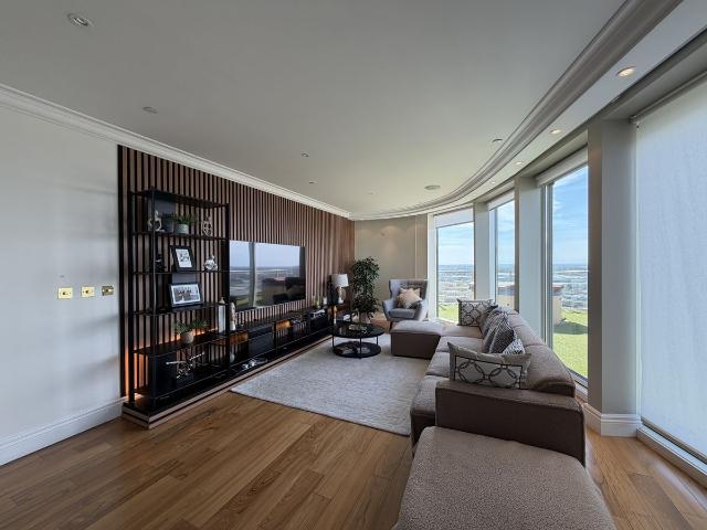 The Heart, Blue, Media City UK M50, 4 bed flat to rent, £3,750 pcm | PrimeLocation