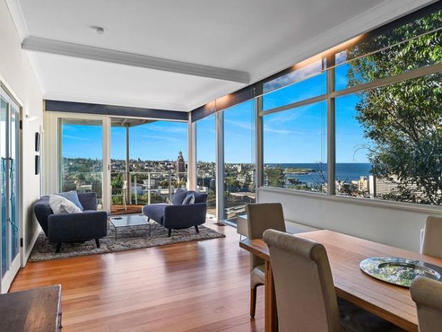 The Height Of Coastal Luxury With Glorious Views