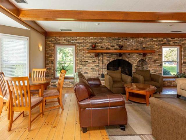 The Heights Apartments 1 Bedroom Apartment for Rent at 11766 Wakeley Plz, Omaha, NE 68154