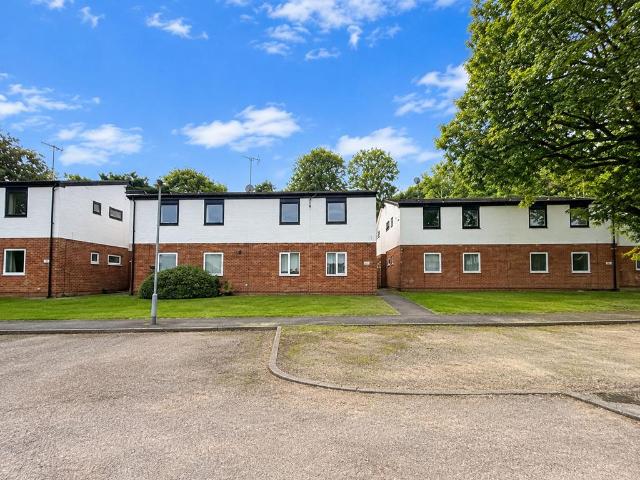 The Heights, Swindon SN1 1 bed maisonette to rent £800 pcm £185 pw
