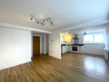 The Hereward Tower, Broadway. 2 bed apartment to rent £1,095 pcm £253 pw