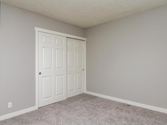 The Hideaway 2 Bedroom Apartment for Rent at 6111 Sw Beaverton Hillsdale Hwy, Portland, OR 97221 Bridlemile