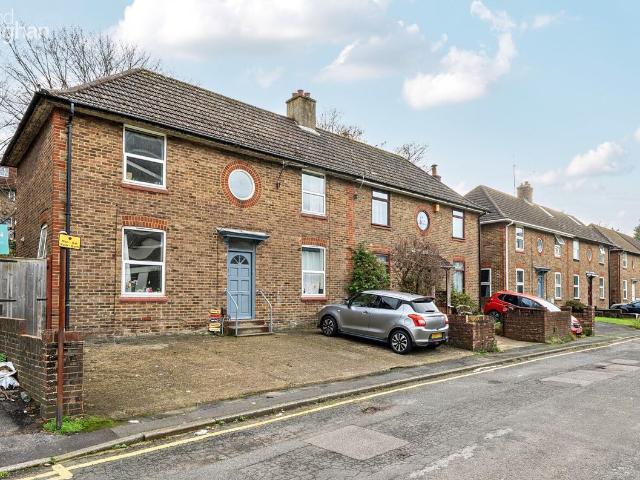 The Highway, Brighton BN2, 5 bed end terrace house to rent, £2,700 pcm | PrimeLocation