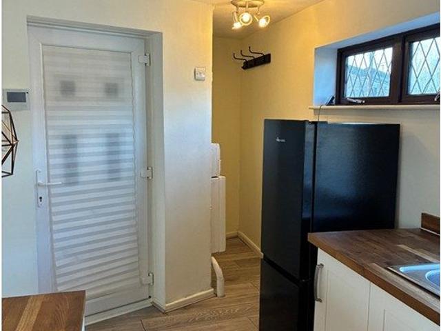 The Hill, Birmingham B32, 1 bed flat to rent, £775 pcm | PrimeLocation
