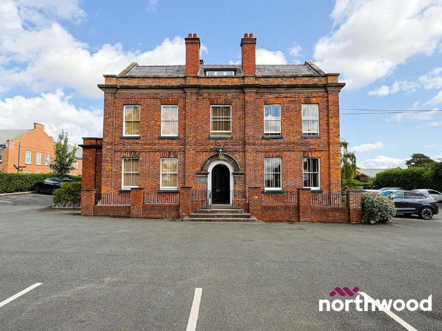 The Hill, Sandbach, CW11 2 bed apartment to rent £1,000 pcm £231 pw