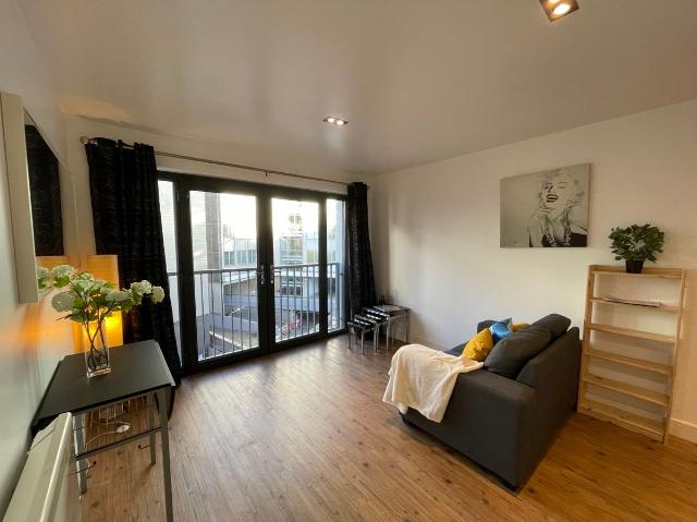 The Hub, Clive Passage, Snowhill B4, Studio to rent, £900 pcm | PrimeLocation