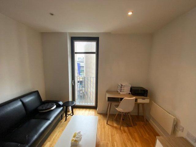 The Hub, 5 Piccadilly Place, Manchester M1, 1 bed flat to rent, £1,250 pcm | PrimeLocation
