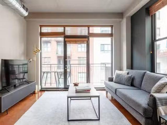 The Hudson, 1425 P St NW, Logan Circle 2 Bedroom 2 Bath