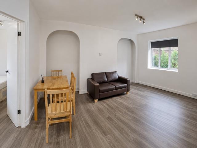 The Hyde, London, NW9 2 bed apartment to rent £1,625 pcm £375 pw