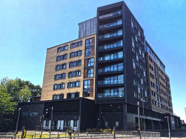 The Icon, Southernhay, Basildon. 1 bed apartment to rent £1,000 pcm £231 pw