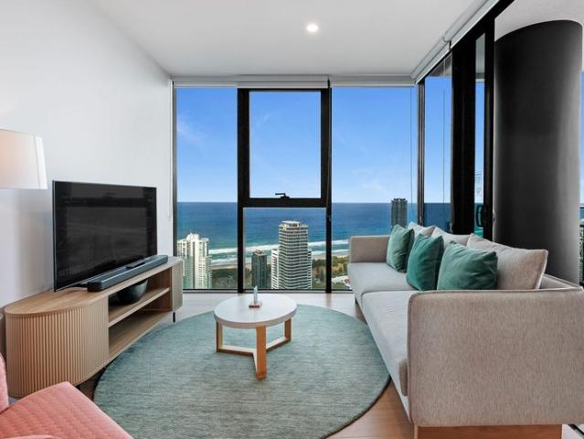THE ICONIC TOWER IN BROADBEACH ISLAND!