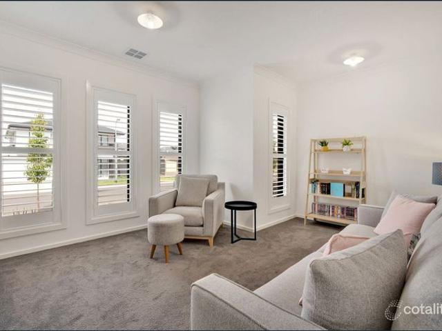 The Ideal Family Home !