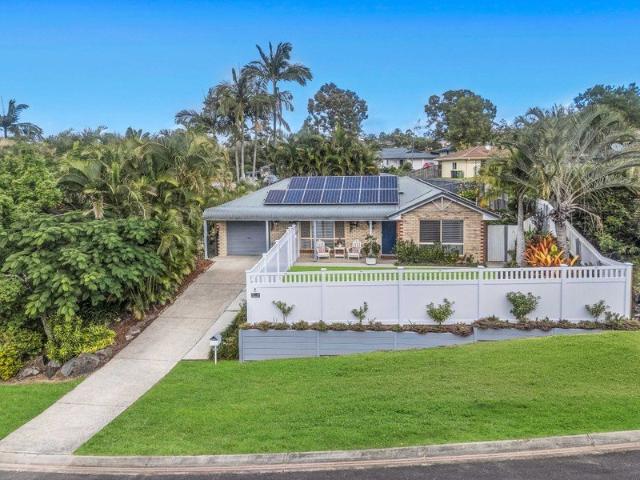 THE IDEAL FAMILY HOME AWAITS BE QUICK