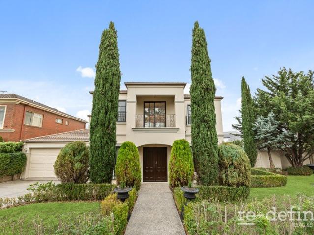 The Jewel of Cambridge Gardens: A Rare Opportunity