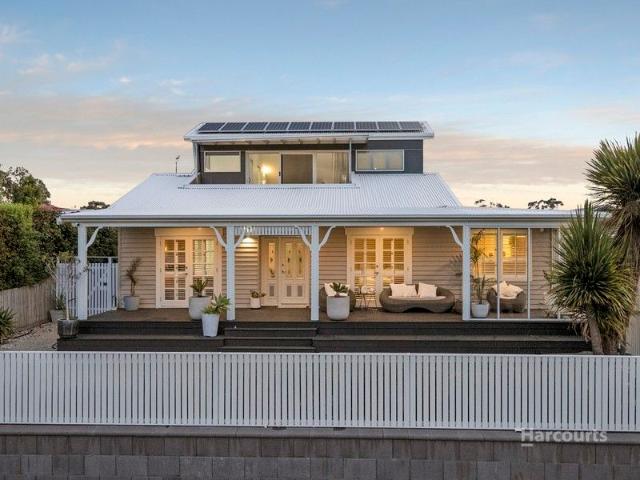 Sophisticated character renovation on the Point