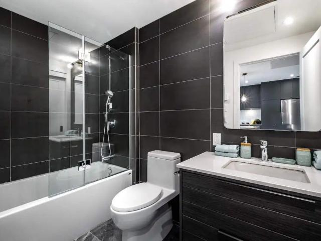 The Onyx Montreal Apartments — 1 Bedroom available at 370 Rue des Seigneurs, Montreal