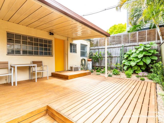 The One Bedder *Entry via Kingston Lane