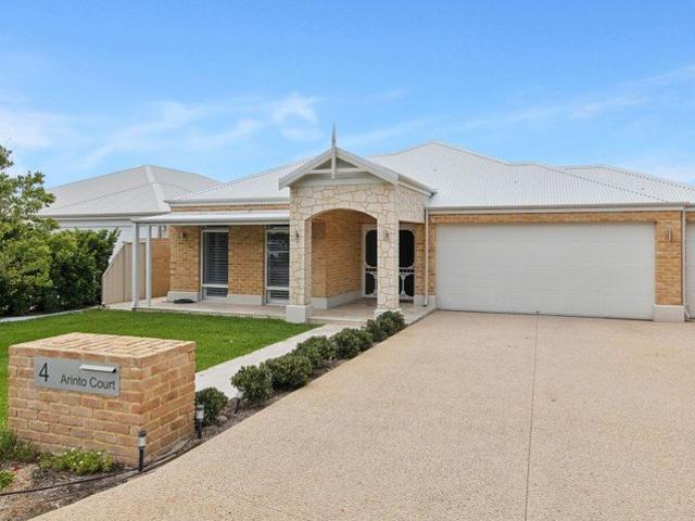 The One You've Been Waiting For Premium Family living with a Heated Pool!
