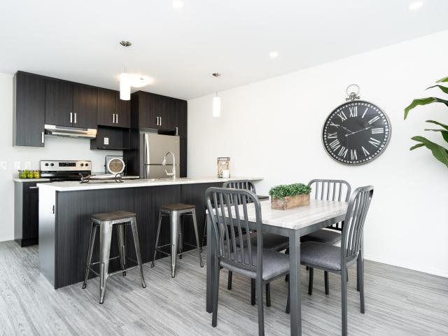 The One 2 Bed Krystal A Apartment for Rent