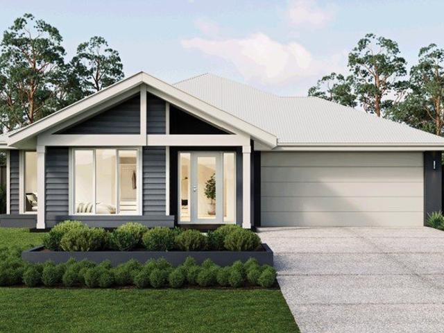 READY TO BUILD ON BLOCK IN PELICAN WATERS