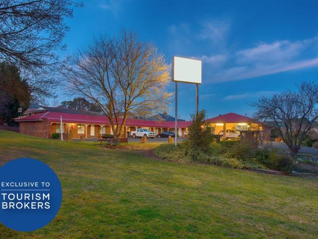 THE ONLY STANDALONE MOTEL IN TOWN, A RARE FREEHOLD OPPORTUNITY 419MF