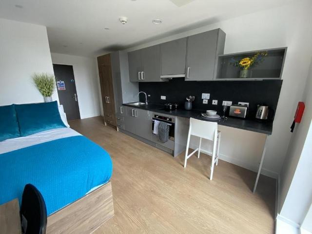 The Oaks, Warwick CV4 1 bed in a flat share to rent £1,036 pcm £239 pw