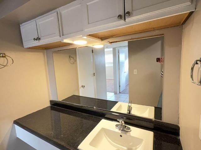 The Oaks Apartments 1 Bedroom Apartment for Rent at 2333 Ridge Ct, Lawrence, KS 66046
