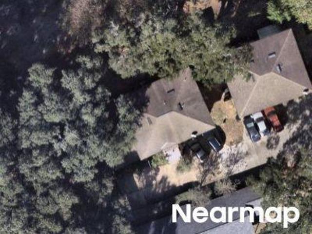 The Oaks Ln